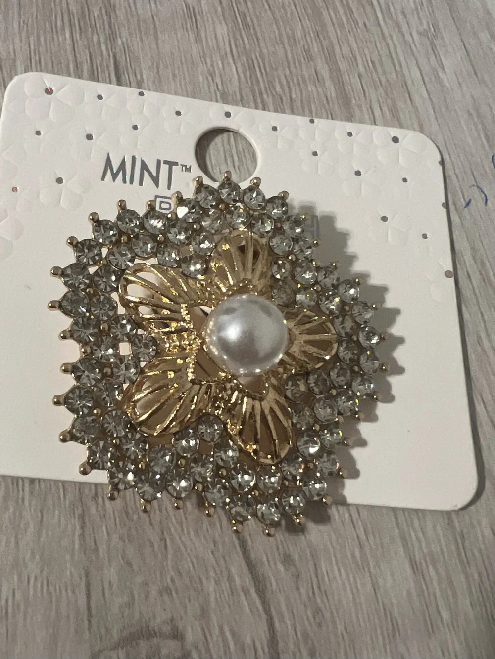 Elegant Gold and Silver Brooch with faux Pearl Accent